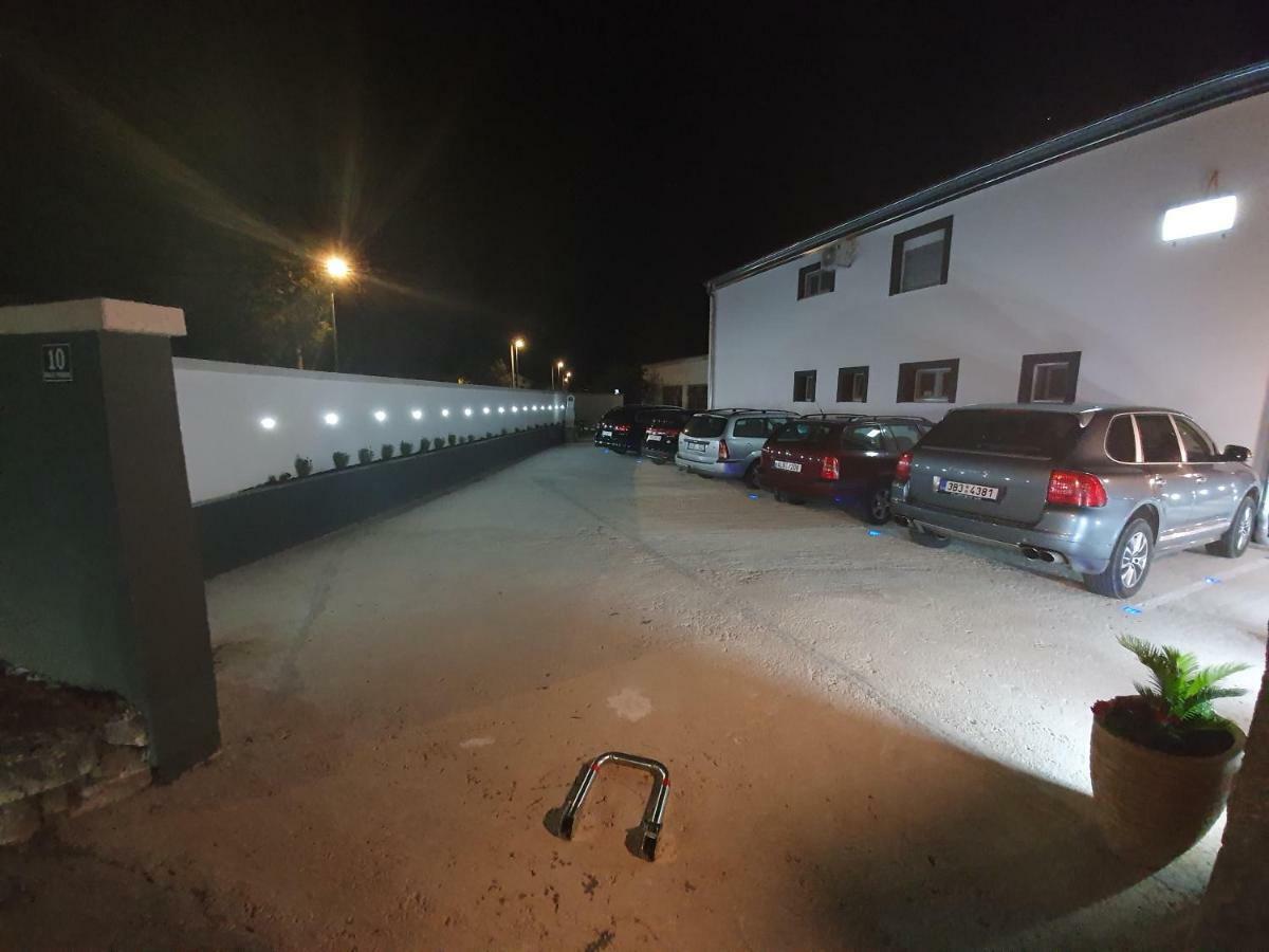 Jeli Apartments Stari Grad Kültér fotó