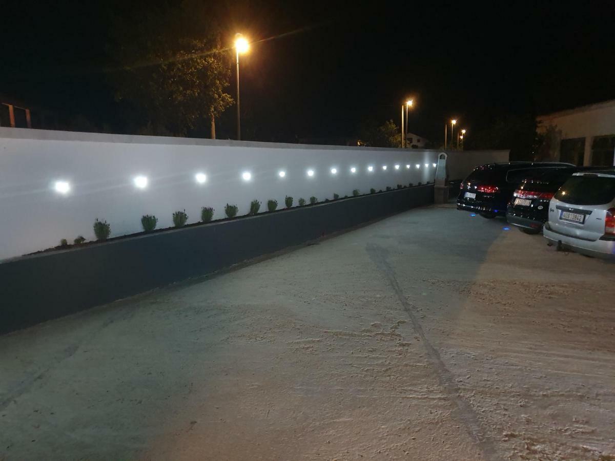 Jeli Apartments Stari Grad Kültér fotó